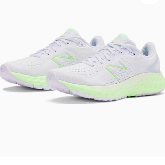 New Balance Running Shoes - Picture 1 of 8